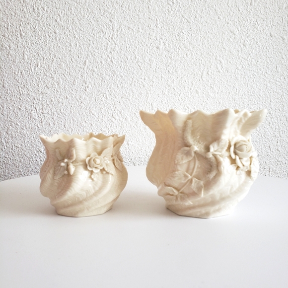 Vintage Irish Belleek Neptune 2 Shell Floral Vase Green Mark 1955-1965